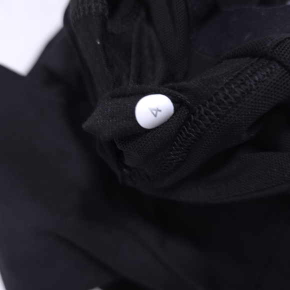 Lululemon Chaturanga Jacquard Mesh Panels Black Tank Size 4 - Picture 5 of 13